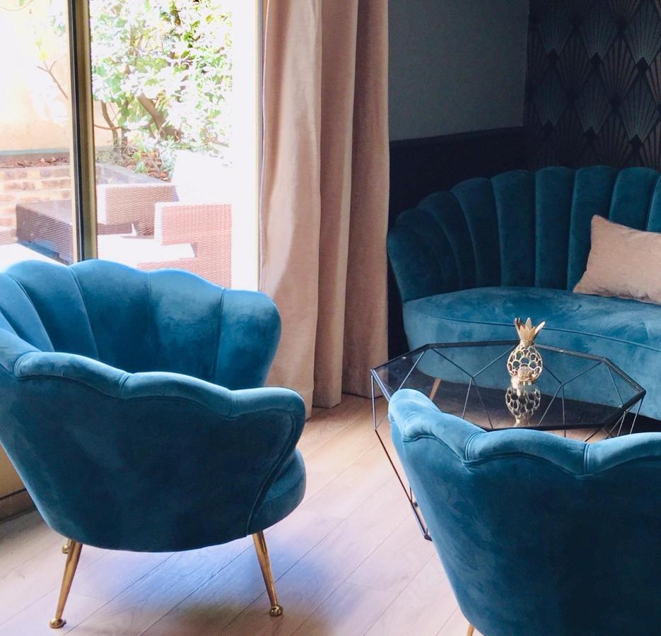 Hotel Le Cardinal Rueil Centre Экстерьер фото