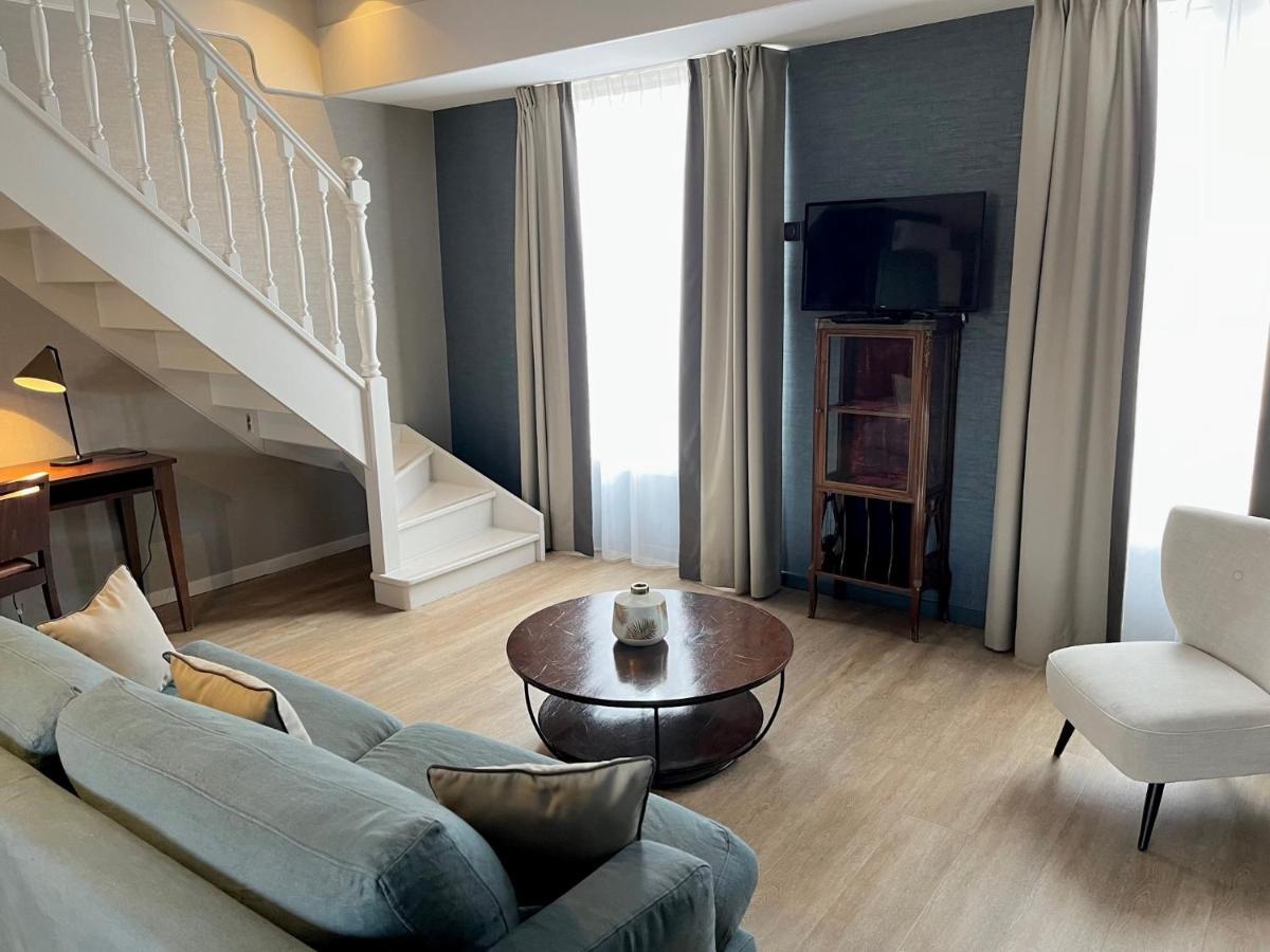 Hotel Le Cardinal Rueil Centre Экстерьер фото