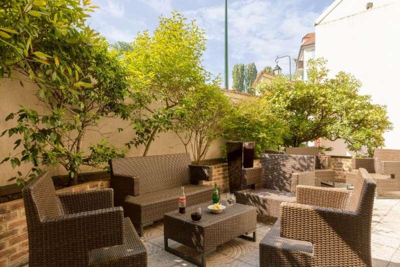 Hotel Le Cardinal Rueil Centre Экстерьер фото