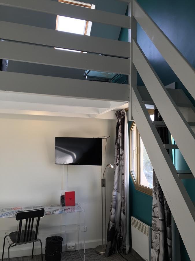 Hotel Le Cardinal Rueil Centre Экстерьер фото