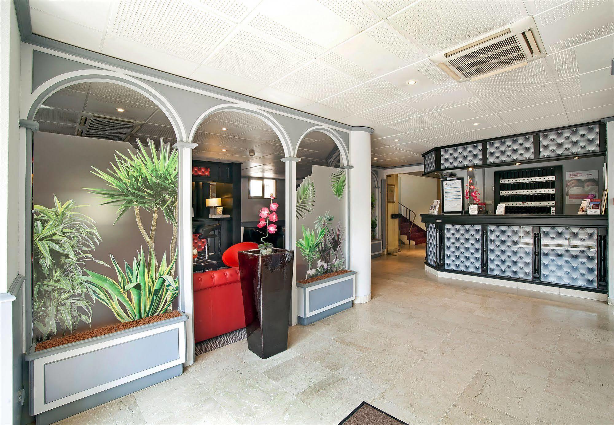 Hotel Le Cardinal Rueil Centre Экстерьер фото