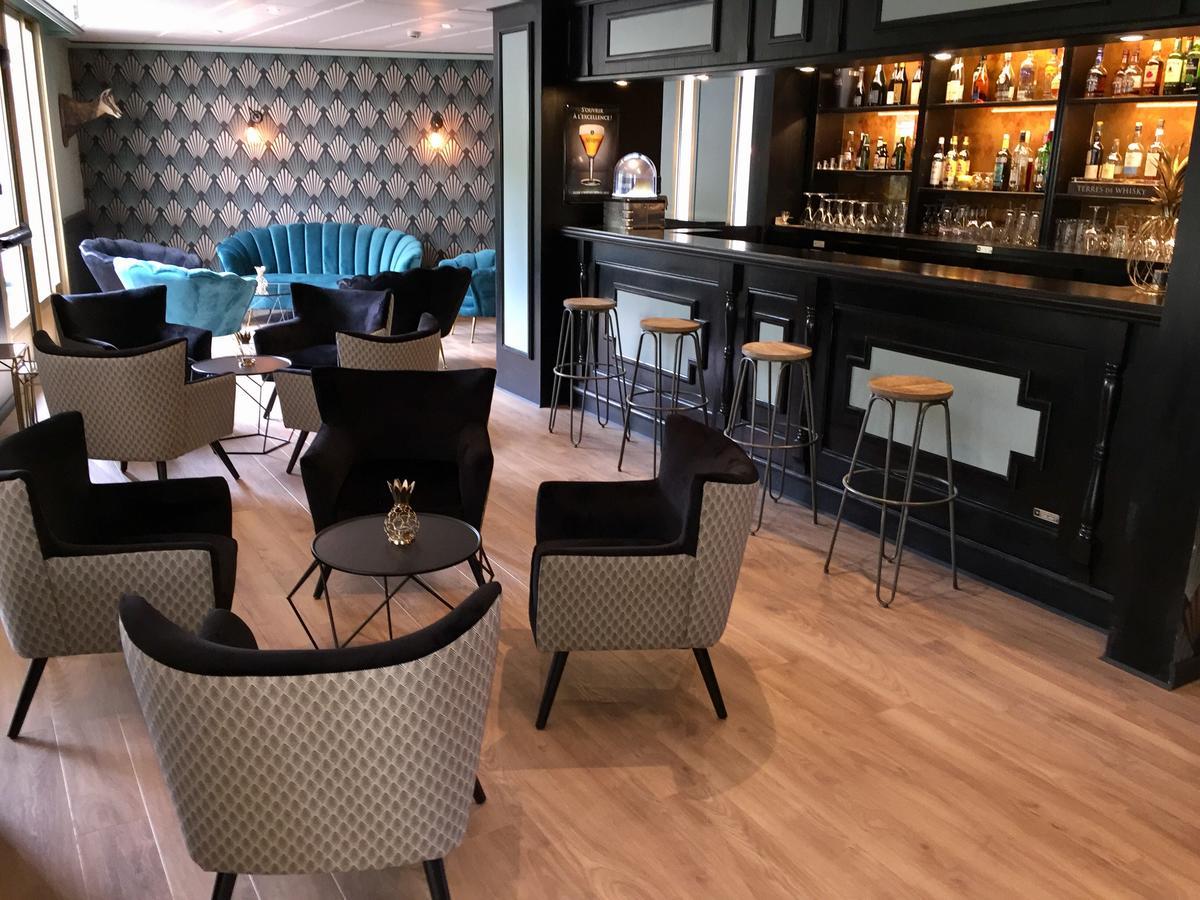 Hotel Le Cardinal Rueil Centre Экстерьер фото
